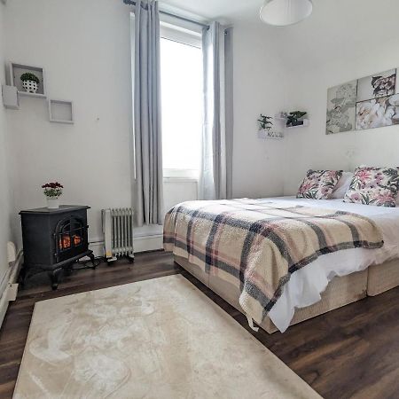 Whitchurch 1 Bedroom Apartment Кардиф Екстериор снимка