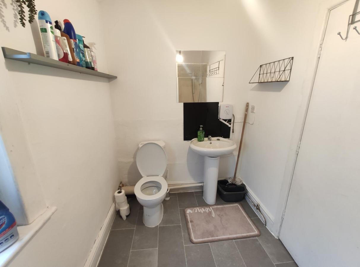 Whitchurch 1 Bedroom Apartment Кардиф Екстериор снимка