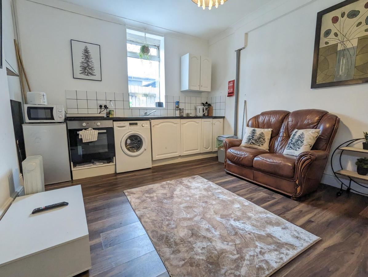 Whitchurch 1 Bedroom Apartment Кардиф Екстериор снимка