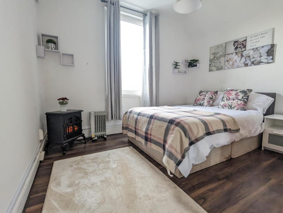 Whitchurch 1 Bedroom Apartment Кардиф Екстериор снимка