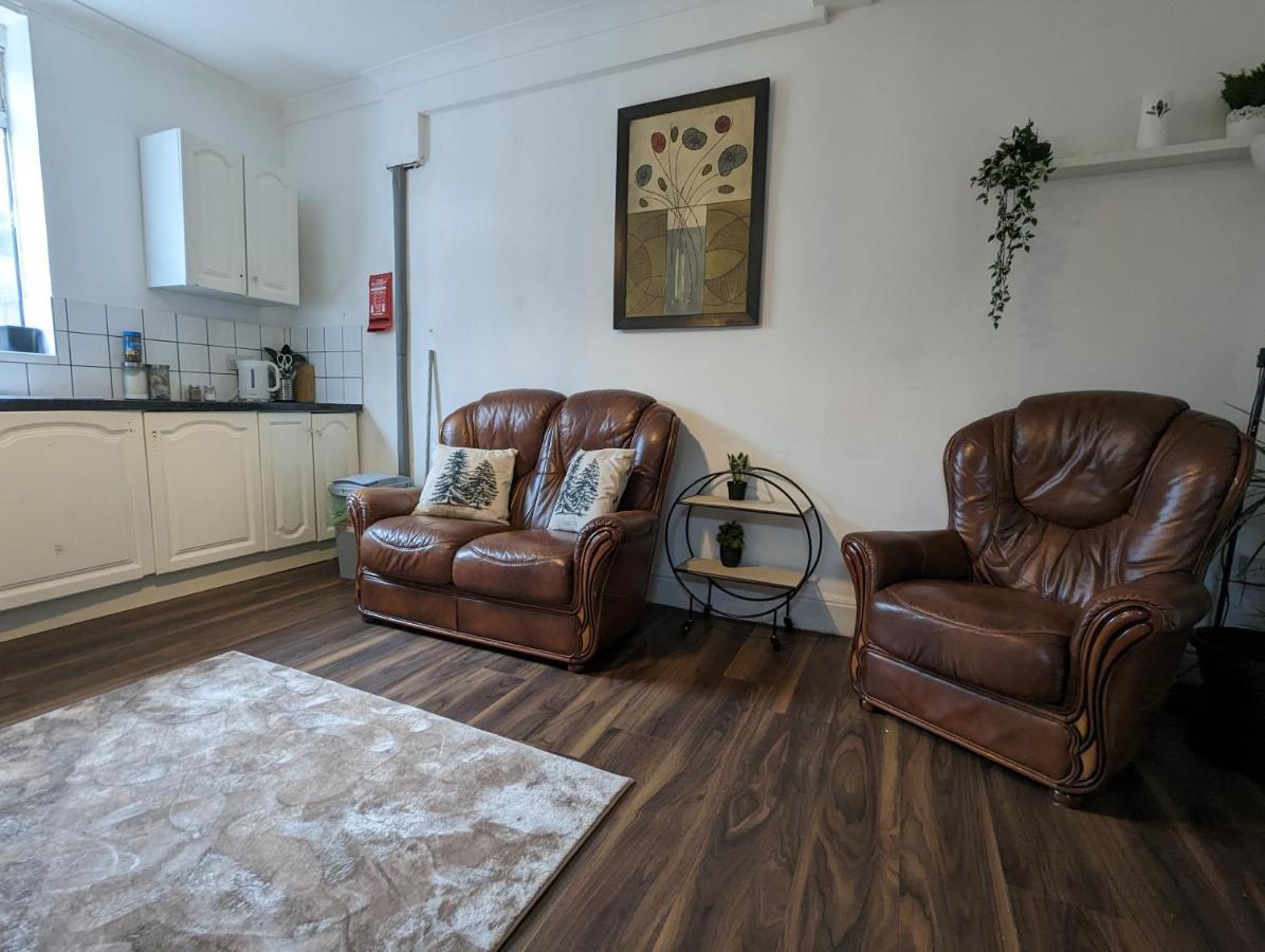 Whitchurch 1 Bedroom Apartment Кардиф Екстериор снимка